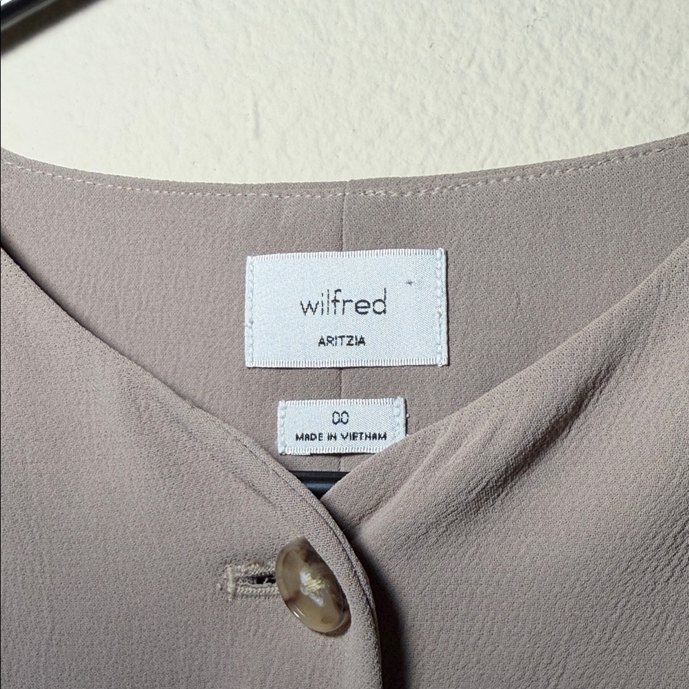 Aritzia Wilfred Regal Vest - Picture 6 of 6